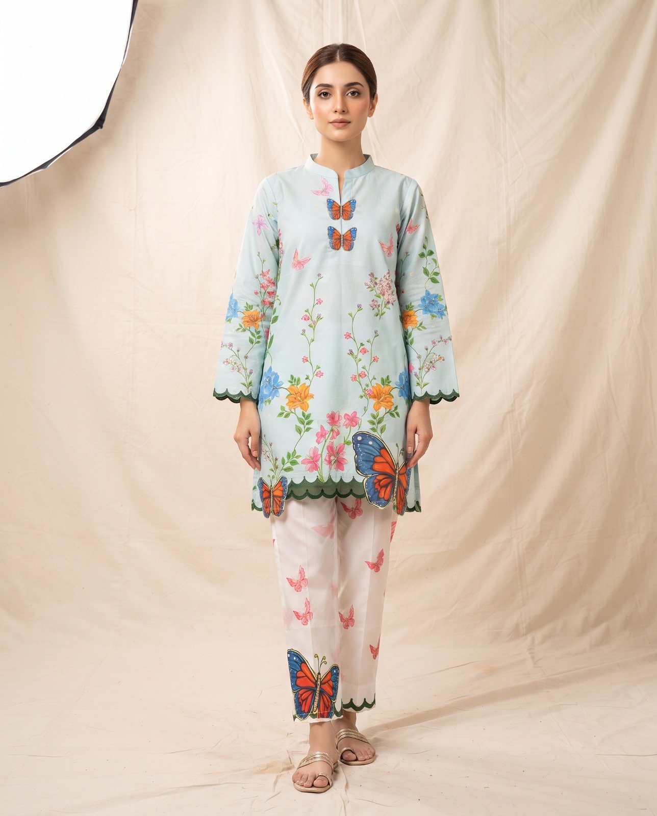 Elegant Floral Bana Dora 3-Piece Suit - Image 6